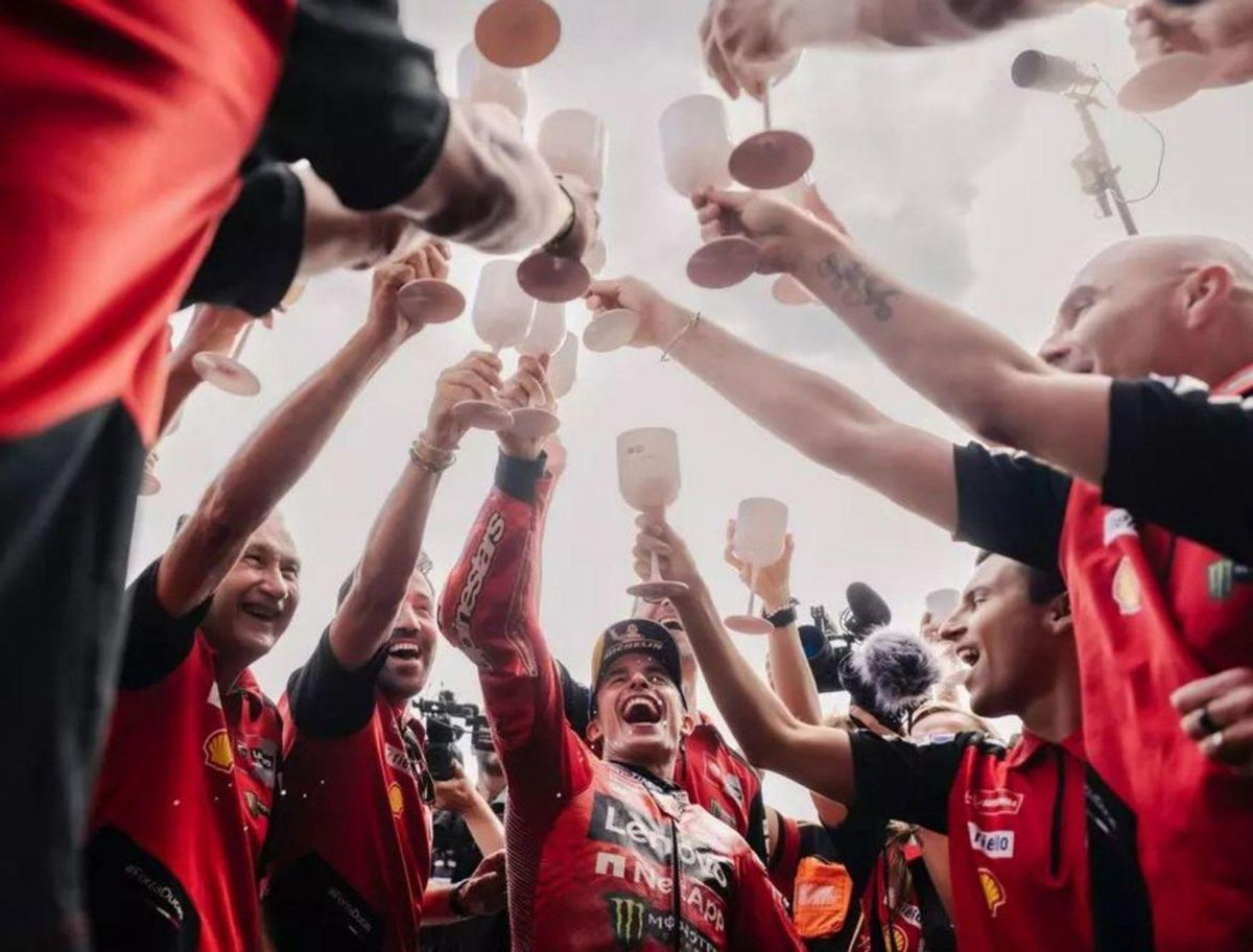 Marc Márquez aconsegueix que els rivals el vegin imbatible Marc Márquez aconsegueix que els rivals el vegin imbatible