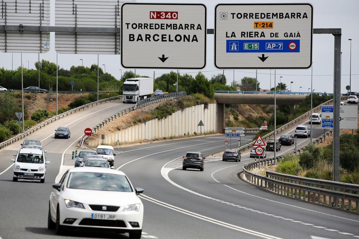 Més de la meitat de les multes a conductors amb domicili estranger queden impagades a Catalunya