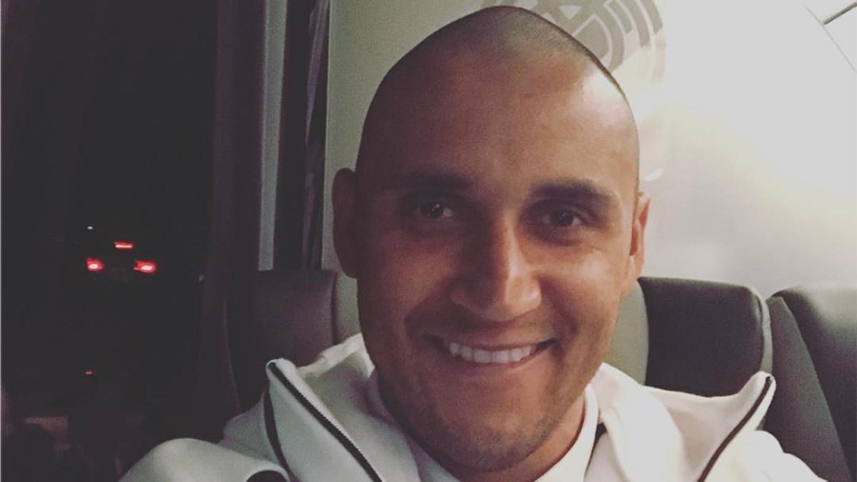 Keylor Navas se rapó la cabeza