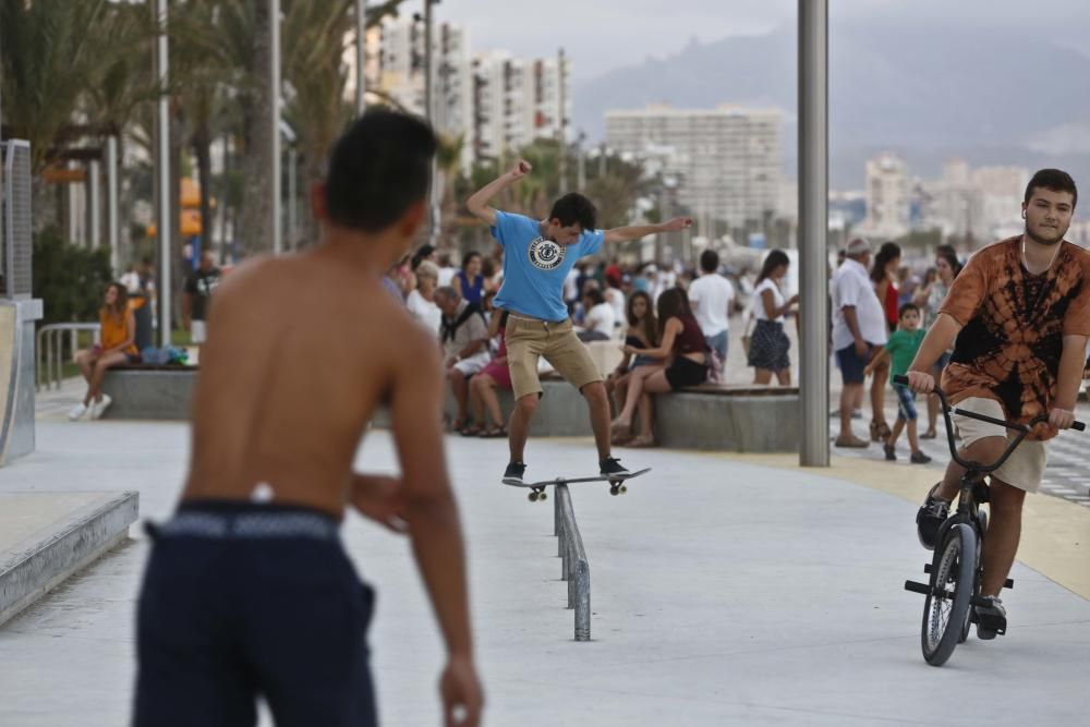 Los monopatines se adueñan de la Playa de San Juan