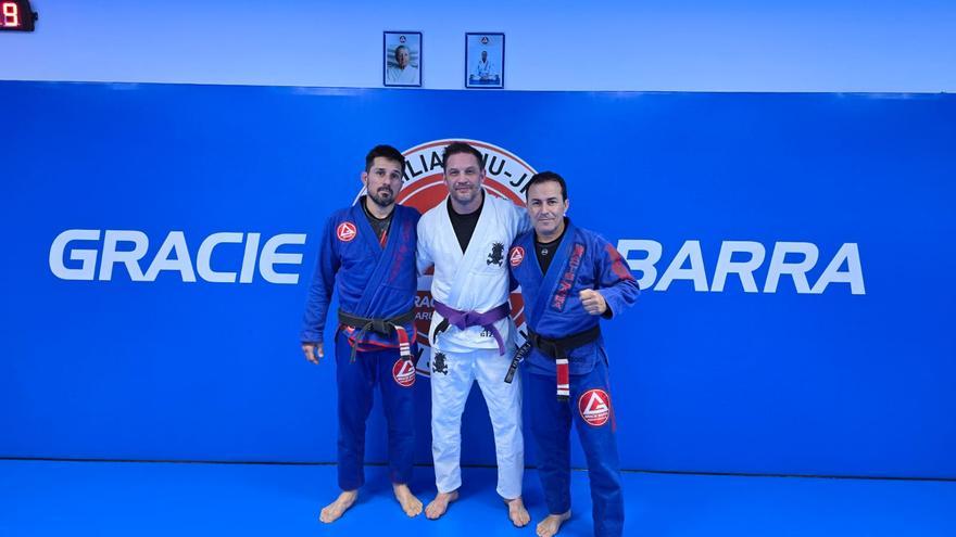 Tom Hardy no renuncia en Alicante a su otra pasión: en este gimnasio ha entrenado artes marciales