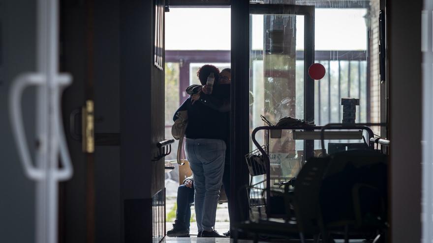 Trabajadoras de la residencia de Villafranca de Ebro: &quot;Quiero que este triste episodio pase lo más desapercibido posible en su primer aniversario&quot;