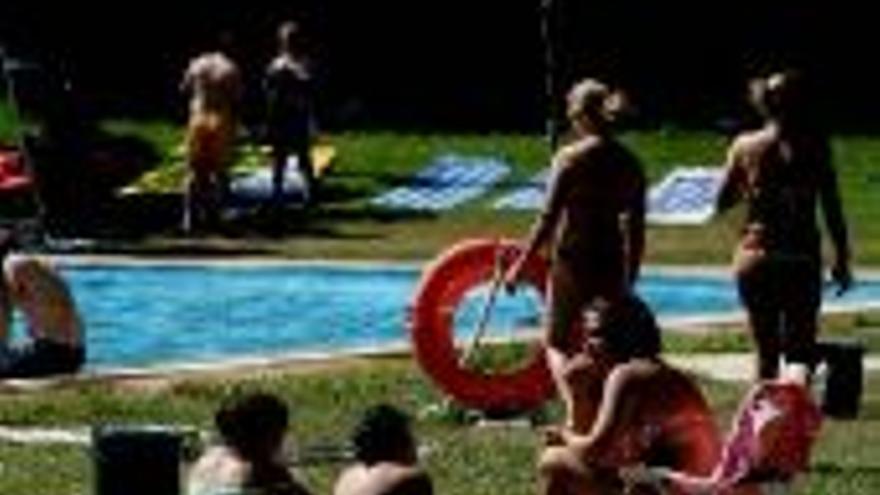 La temporada de baño abre en Córdoba con unas 250 piscinas