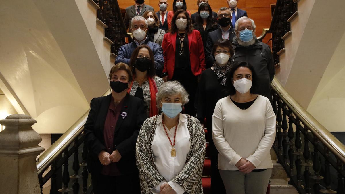 Foro de familia en el pleno de honores del Ayuntamiento de Gijón