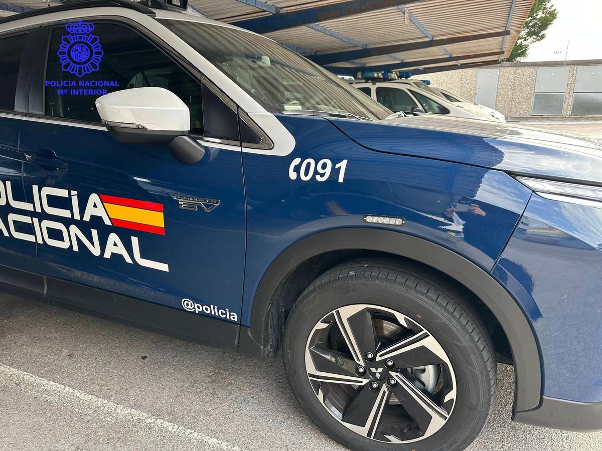 Coche de la Policía Nacional. Coche de la Policía Nacional.