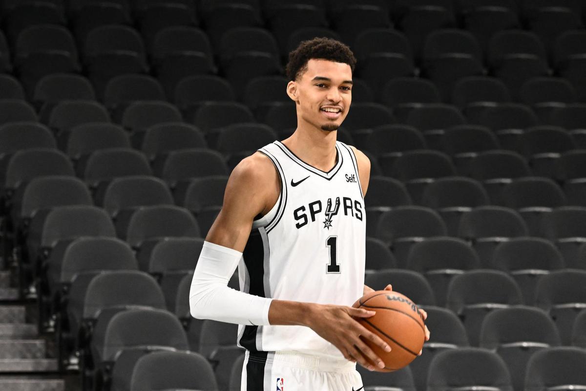 ¡Por fin llegó el día! Wembanyama se viste de corto con los Spurs ¡Por fin llegó el día! Wembanyama se viste de corto con los Spurs