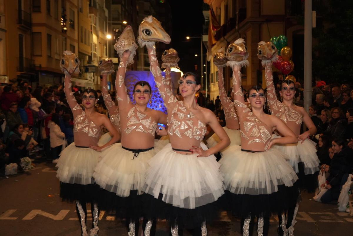 Aves fantásticas en el desfile de Reyes