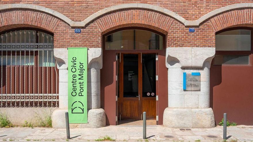 Premien la imatge gràfica dels Centres Cívics de Girona