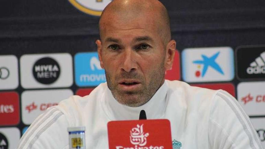 Zinedine Zidane, en rueda de prensa. // Europa Press