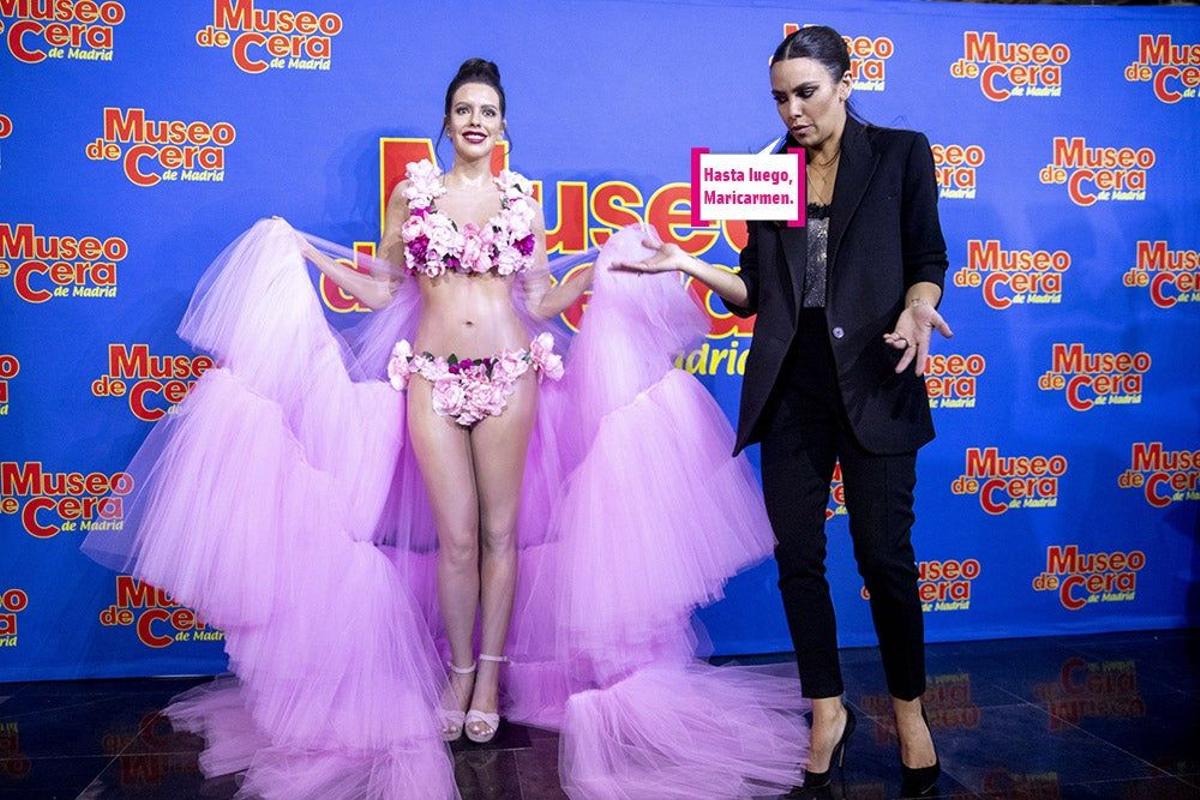 Cristina Pedroche posa con su figura de cera en el Museo de Cera de Madrid