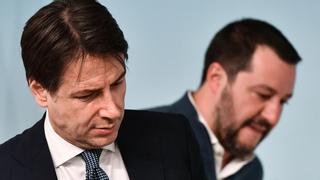 Salvini da por roto el Gobierno y reclama convocar elecciones en Italia