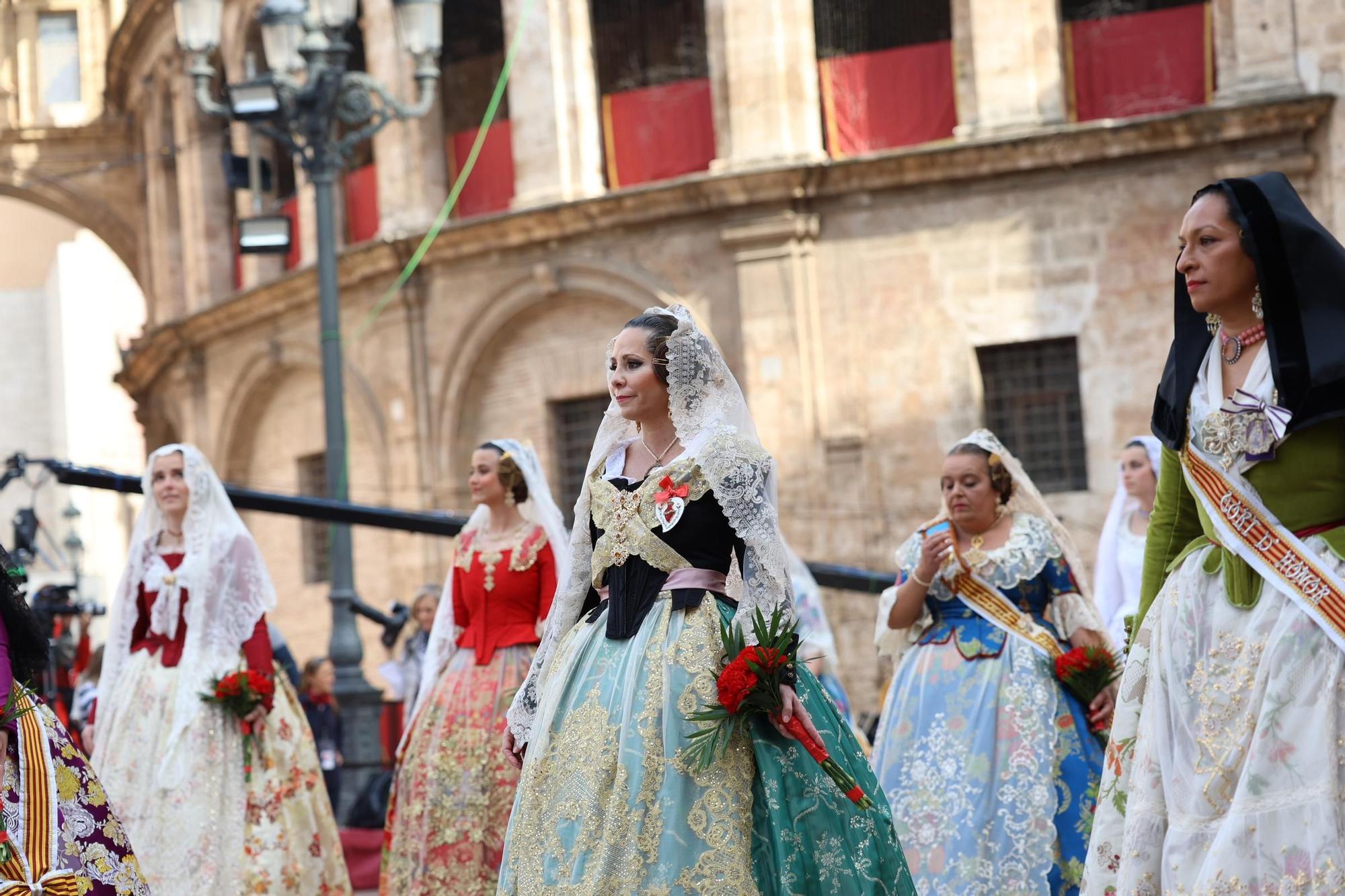 Ofrenda 18 de marzo. Calle San Vicente (16-17 horas)