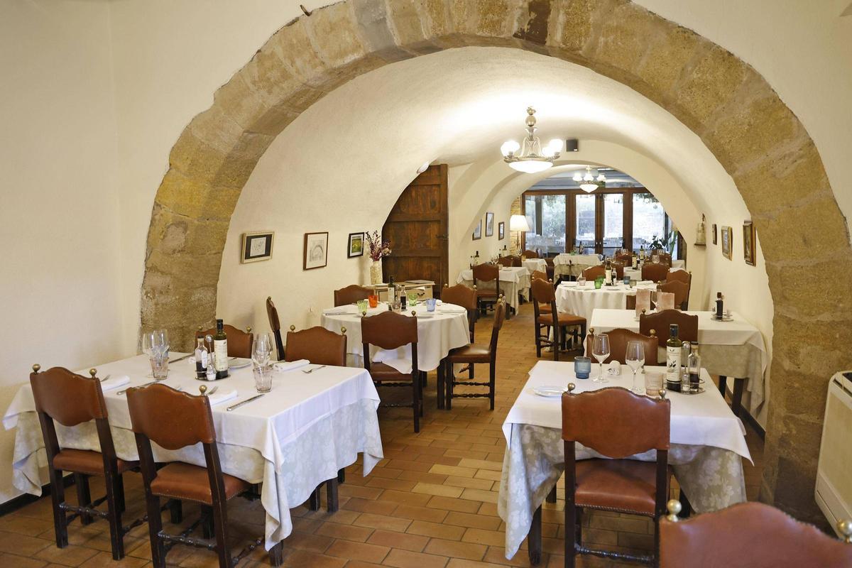 Un dels menjadors del restaurant.