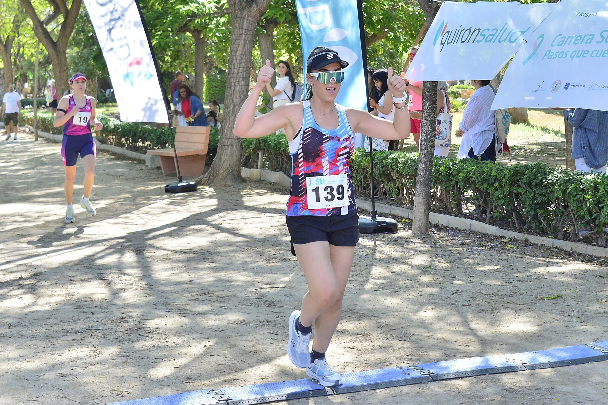 Carrera solidaria organizada por  QUIRÓNSALUD en beneficio de la asociación AFECÁNCER