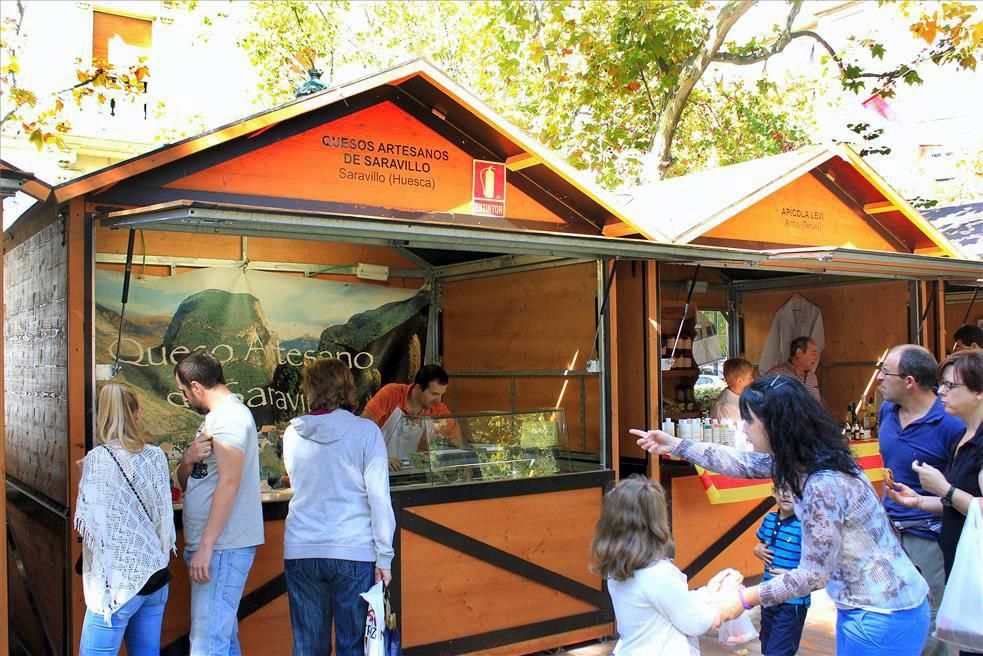 Muestra de artesanía de la Plaza de los Sitios