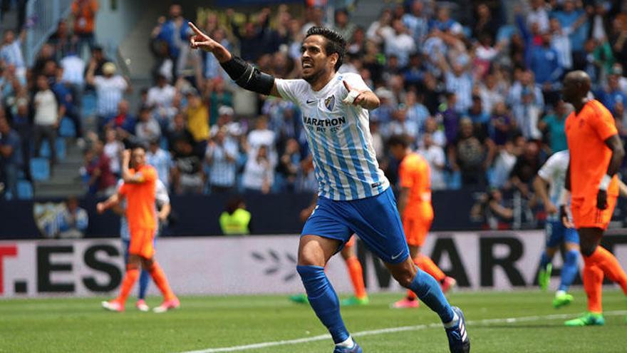 El malaguista Recio celebra el primer gol que consiguió el sábado ante el Valencia.