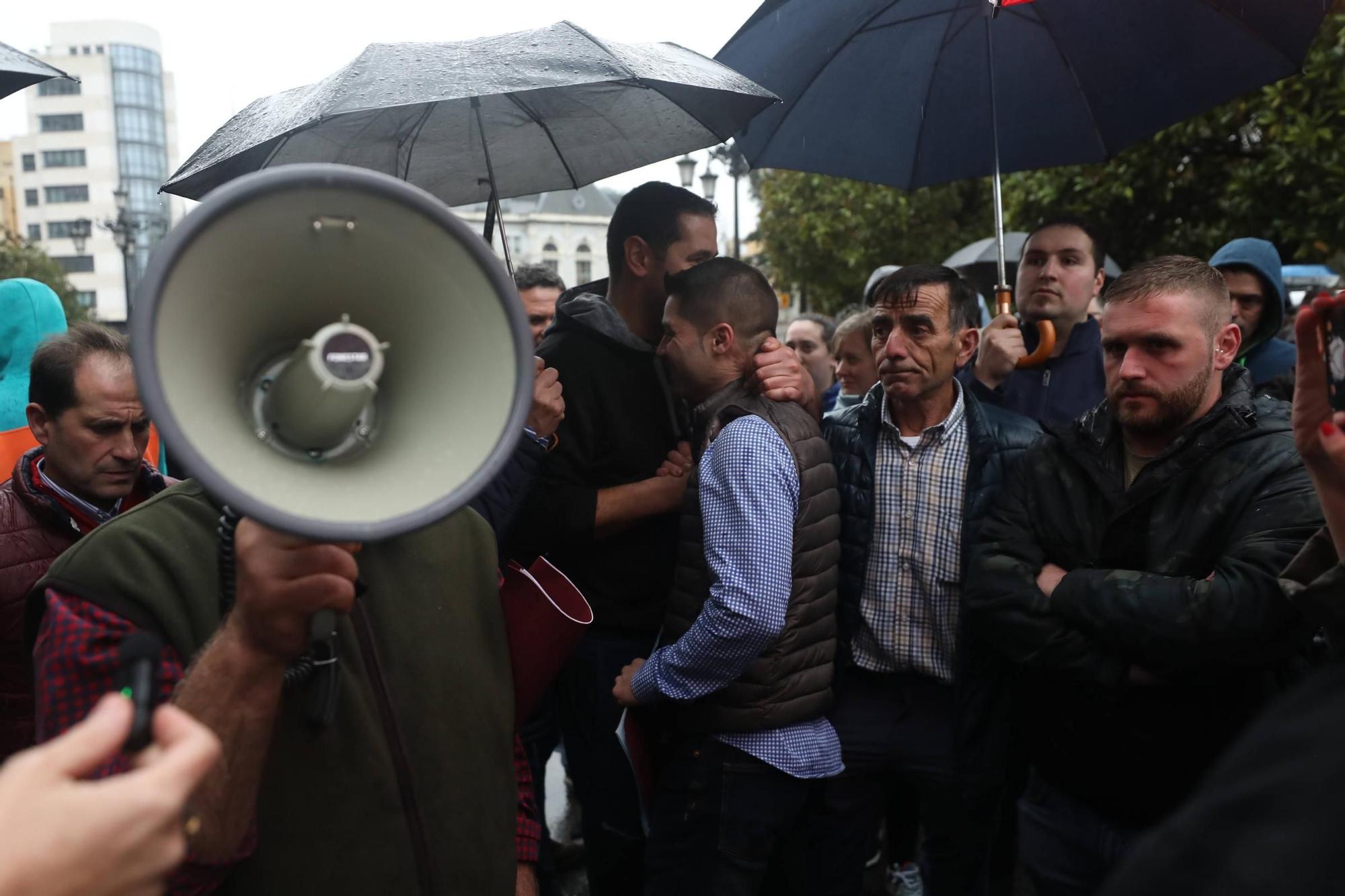 Protestas de los ganaderos y agricultores en Oviedo