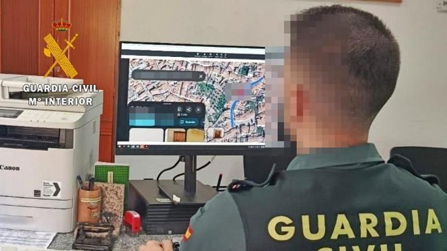 A prisión por robar 400 euros de un tirón a una persona que acababa de sacar dinero de un cajero en ...