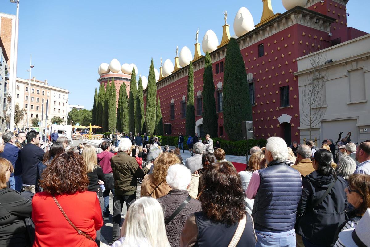 EN IMATGES | Figueres celebra la inauguració de la nova pujada del Castell enmig d'un ambient festiu