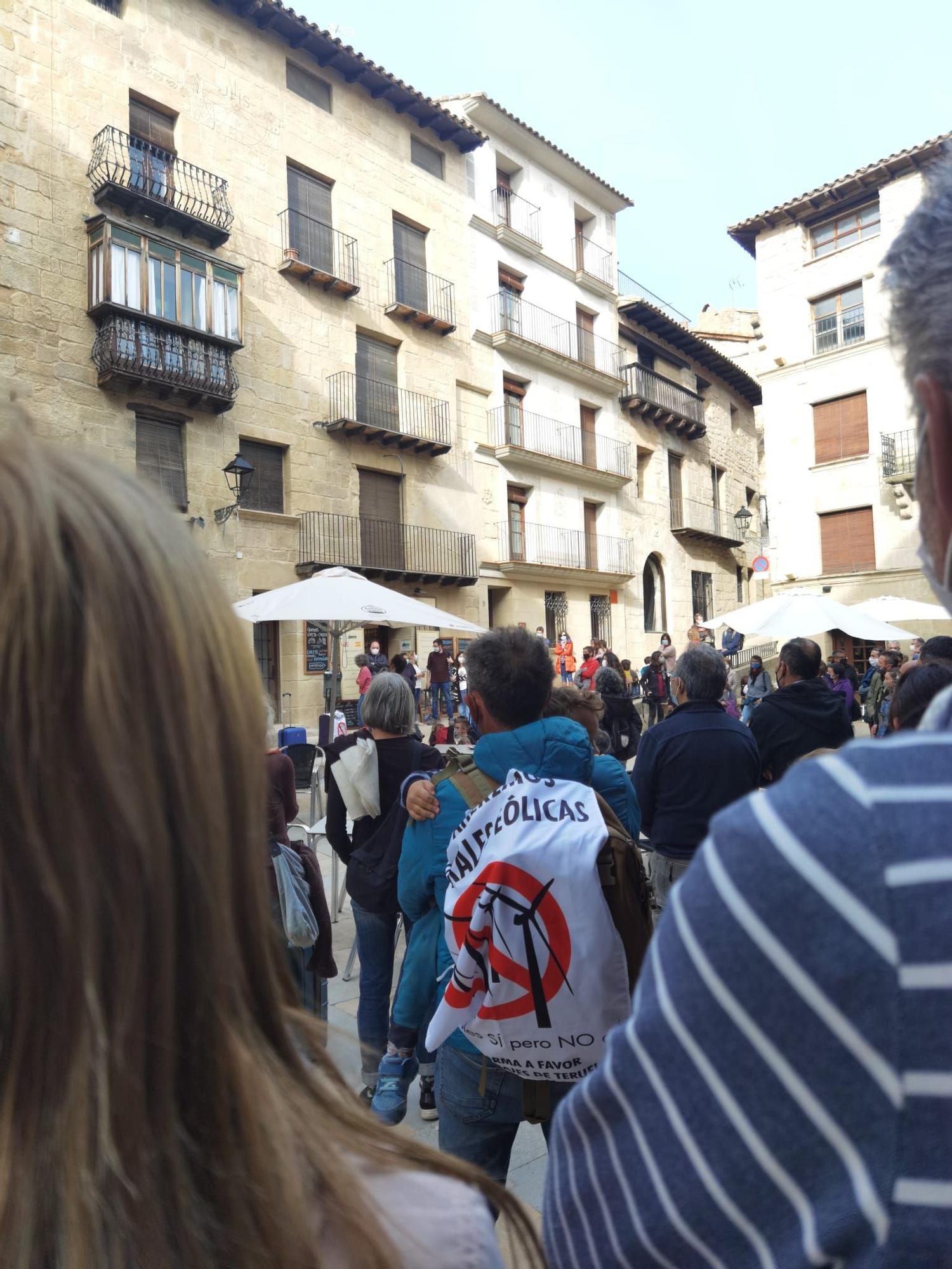 Protesta por la instalación de parques eólicos en el municipio de Valderrobres