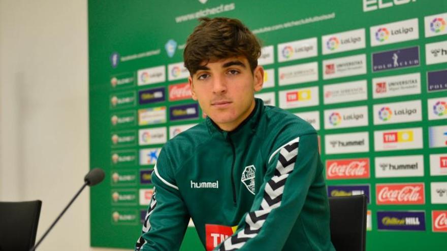 Gonzalo Villar, este martes, en la sala de Prensa del estadio Martínez Valero