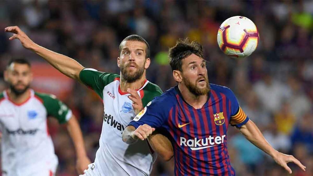 Messi revolucionó una vez más el partido y marcó dos goles