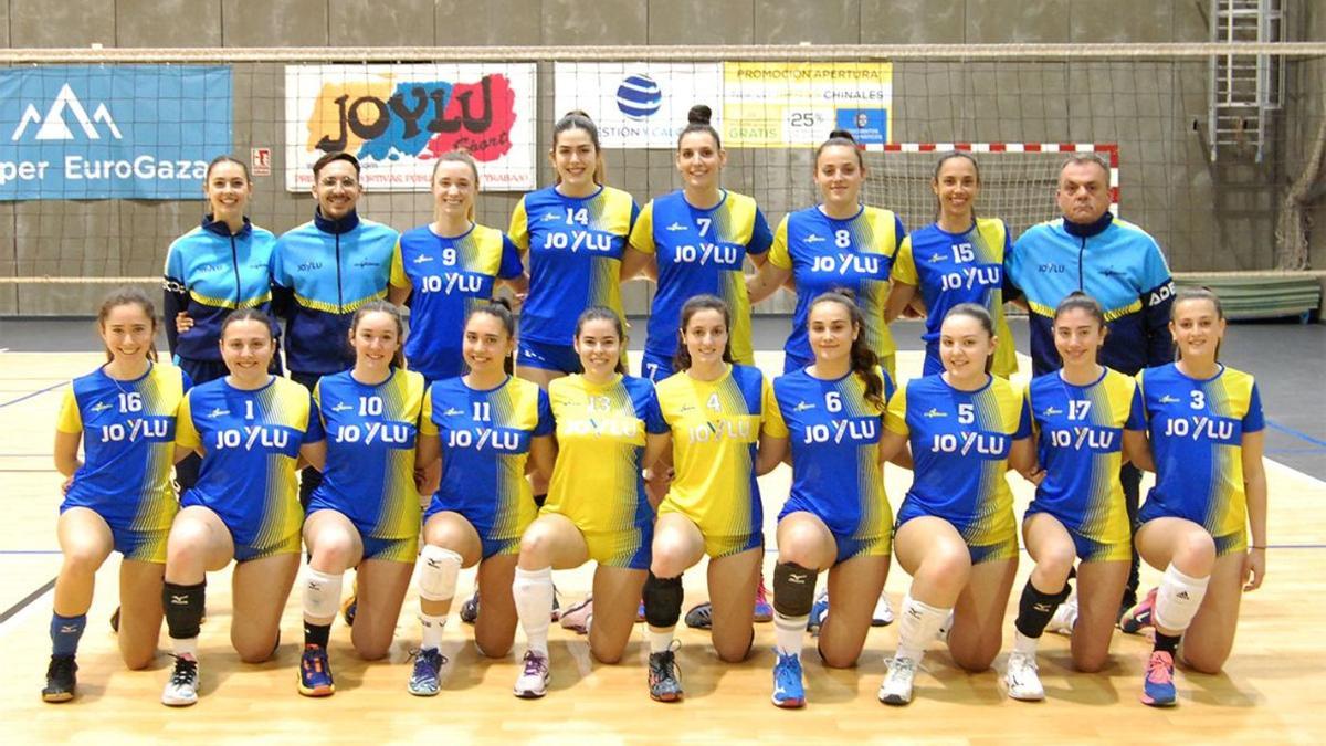 Componentes del Adecor de la Primera Andaluza femenina de voleibol.