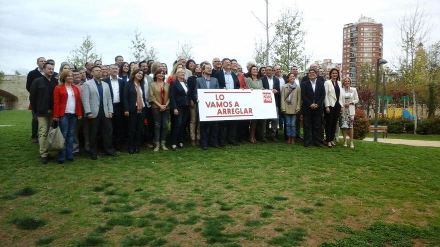 Primera reunión de la candidatura del PSPV a las Corts Valencianes.