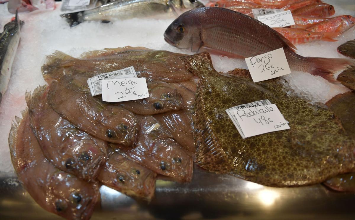 Pescadería en la plaza de Lugo