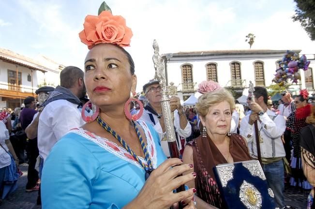 ROMERIA ROCIERA Y OFRENDA A LA VIRGEN