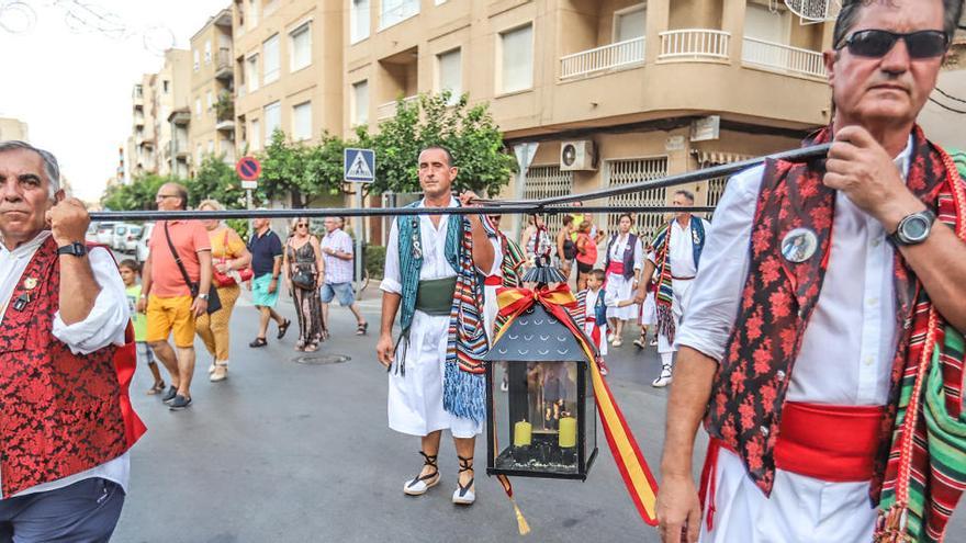 Callosa suspende todos los actos de fiestas excepto la subida del Farolico