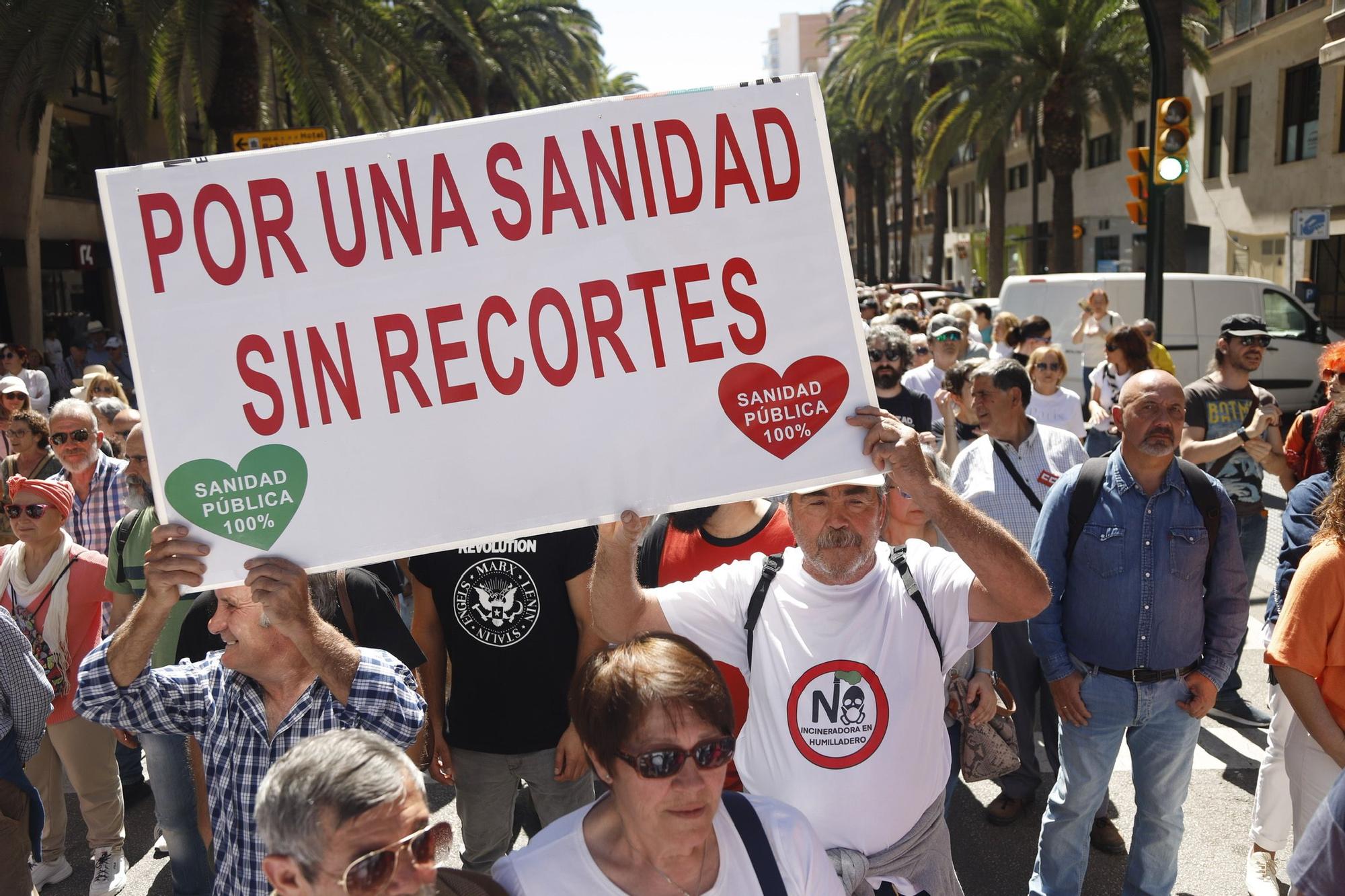 La manifestación en defensa de la Sanidad pública reúne a más de 7.000 personas en Málaga