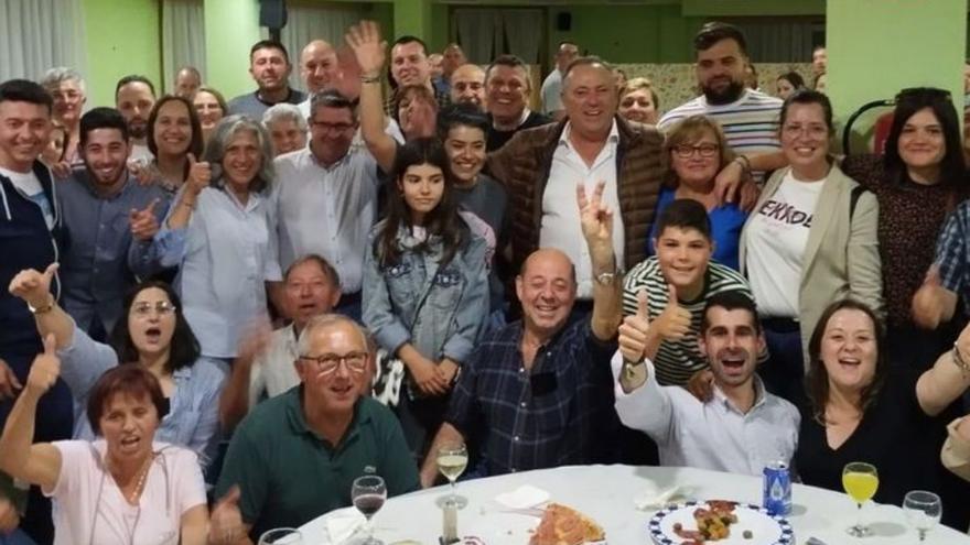 Celebración del PP con López Varela.