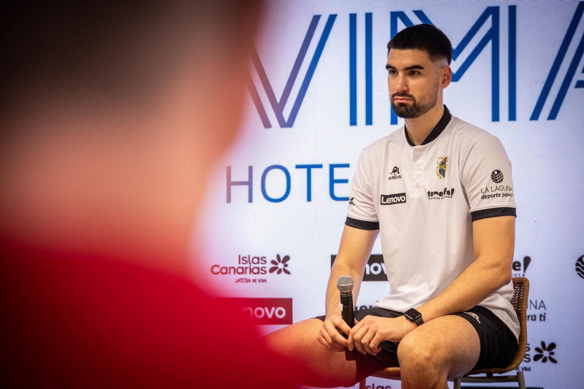 Presentación de Dusan Ristic, jugador del Lenovo Tenerife