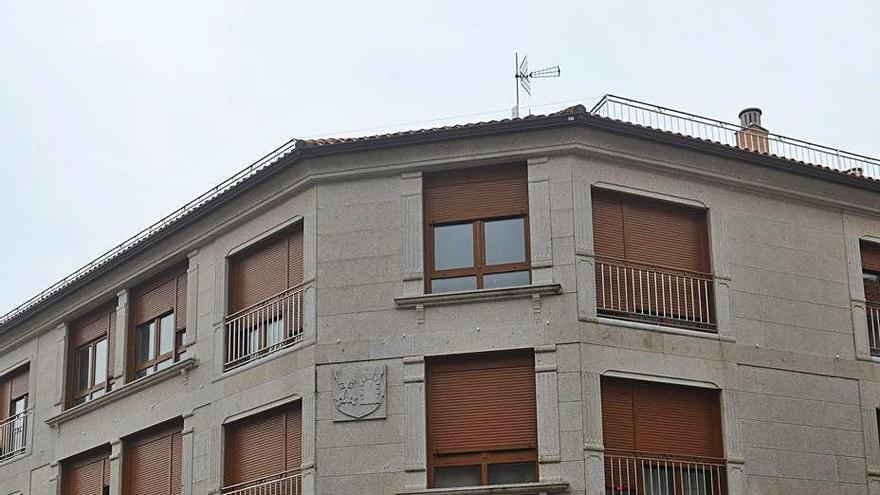 Edificio de la avenida de A Ponte de A Illa.