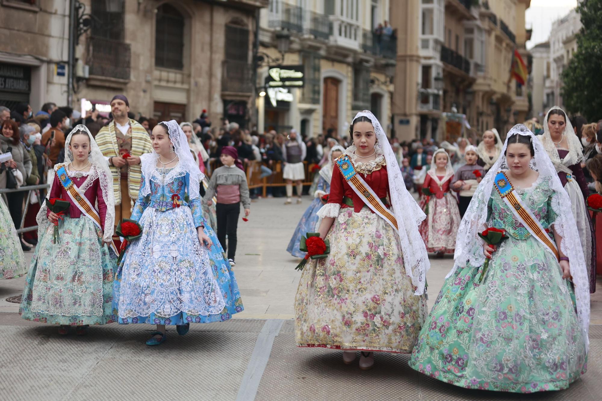 Búscate en el segundo día de ofrenda por la calle Quart (entre las 18:00 a las 19:00 horas)