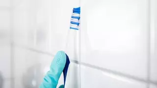 Cómo limpiar las juntas de los azulejos para que queden blancas