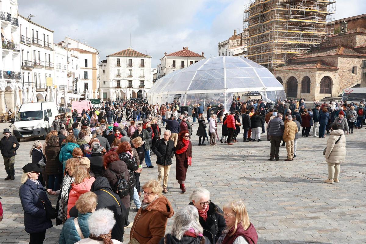 Galería | Así fue la fiesta de Las Lavanderas y la quema del Pelele de Cáceres Galería | Así fue la fiesta de Las Lavanderas y la quema del Pelele de Cáceres