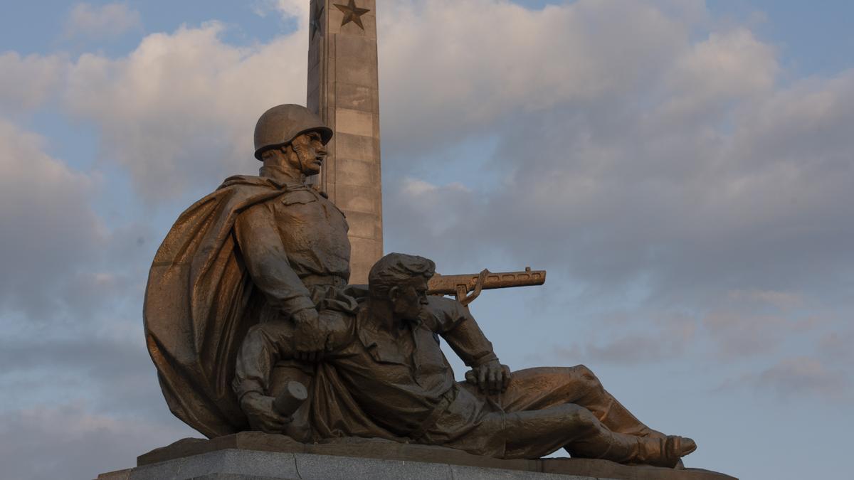 El cementerio soviético en Varsovia, Polonia.