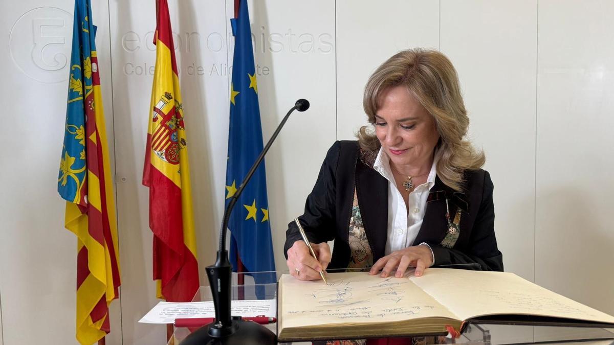 Ana Isabel Mateos se incorpora a la Junta Directiva del Colegio de Economistas de Alicante
