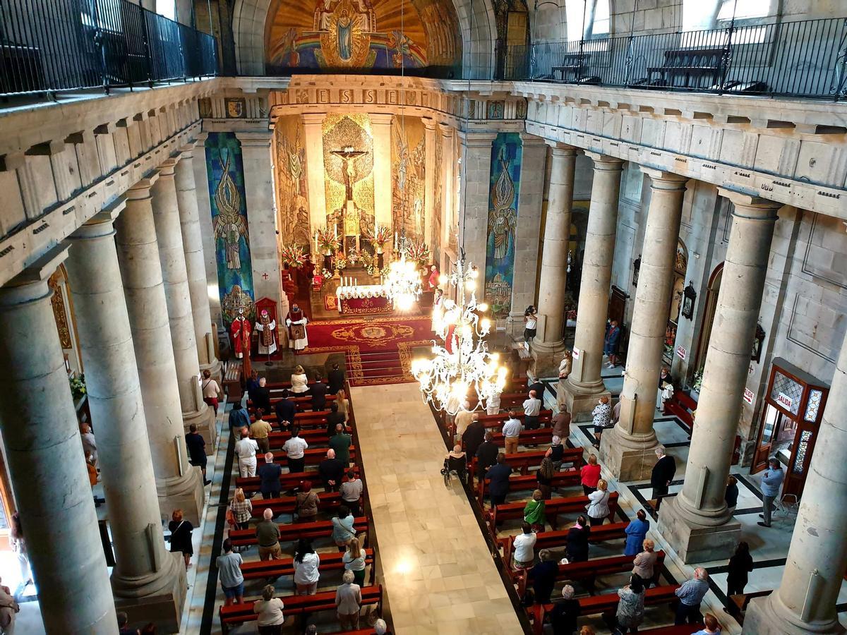 Vigo se encomienda al Cristo de la Victoria Vigo se encomienda al Cristo de la Victoria
