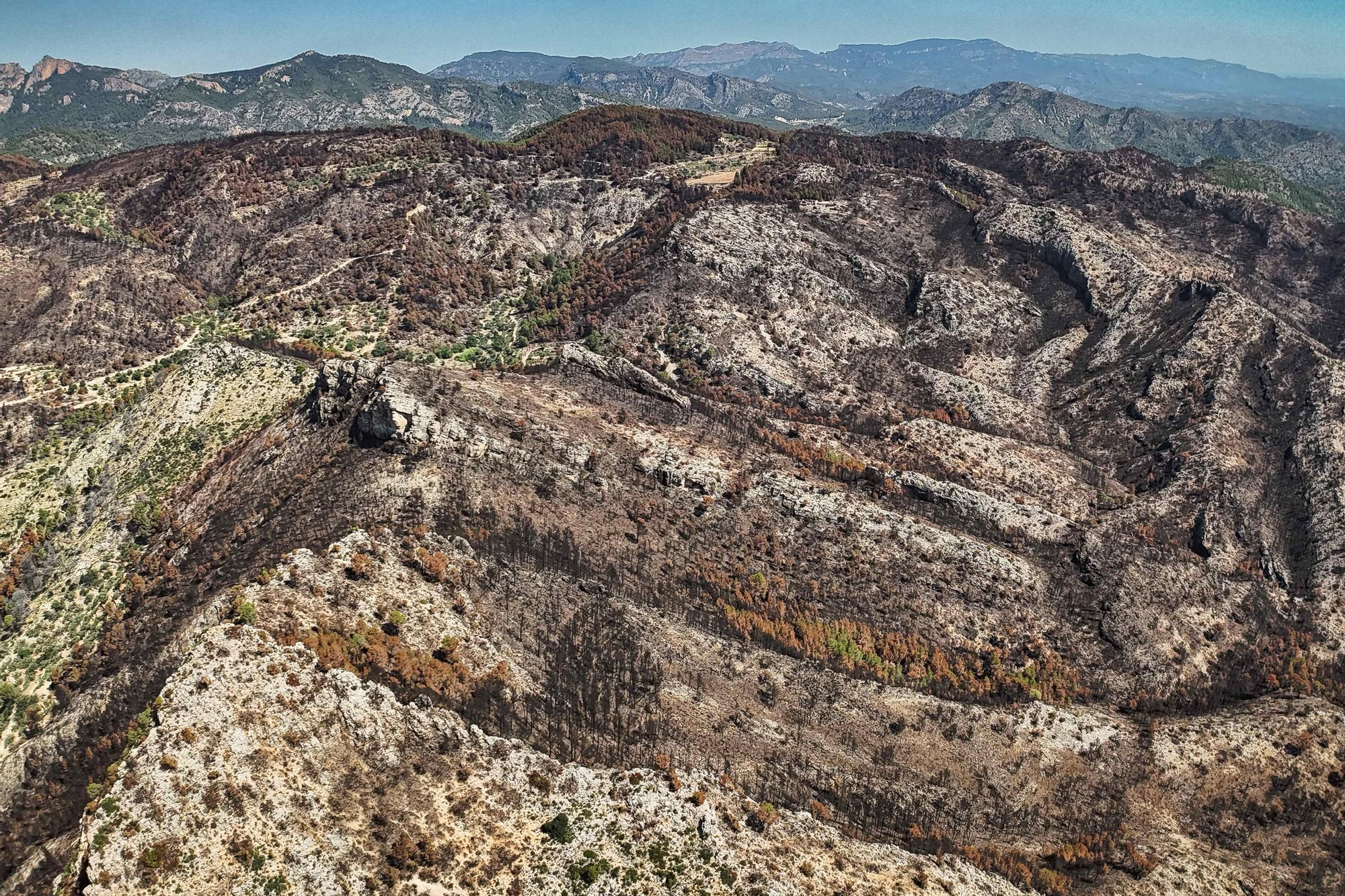 Les fotos de l'incendi de Paüls a vista de dron