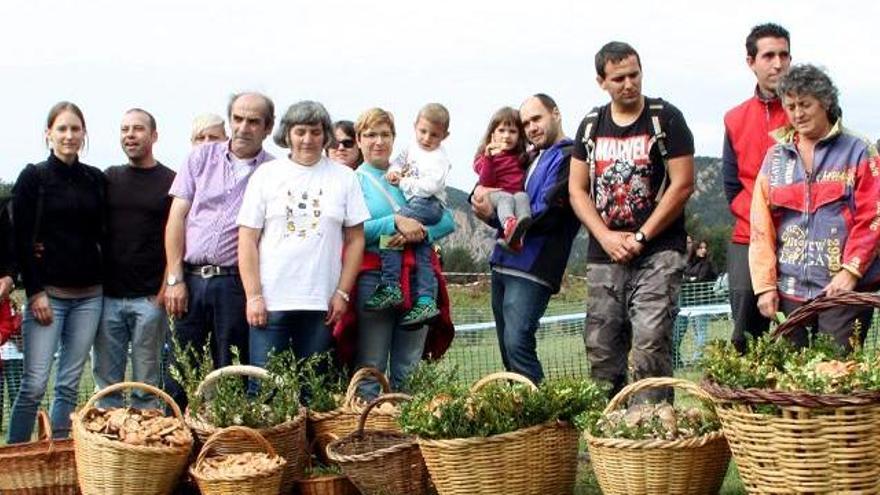 Una cistella de 48 quilos de rovellons guanya el Concurs de Boletaires de Berga