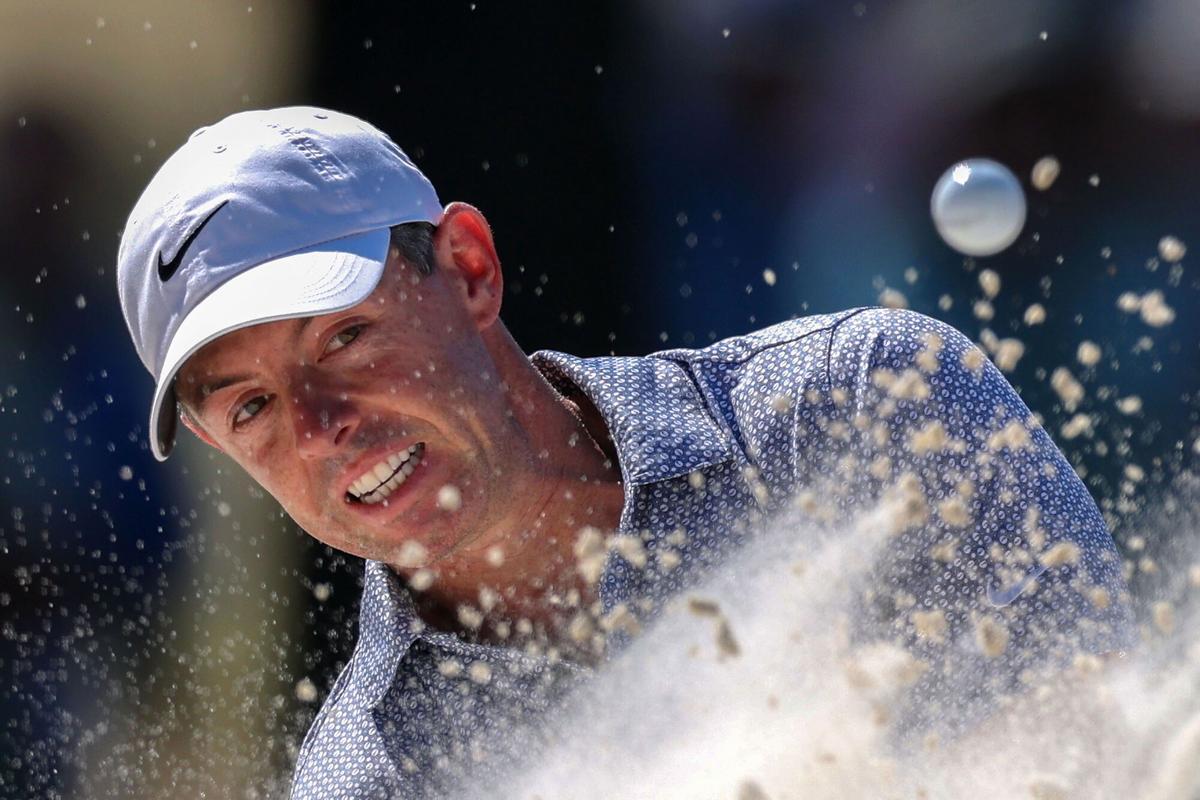 McIlroy tuvo que sudar su vuelta para mantenerse como uno de los favoritos a la victoria