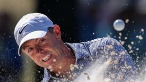 McIlroy tuvo que sudar su vuelta para mantenerse como uno de los favoritos a la victoria