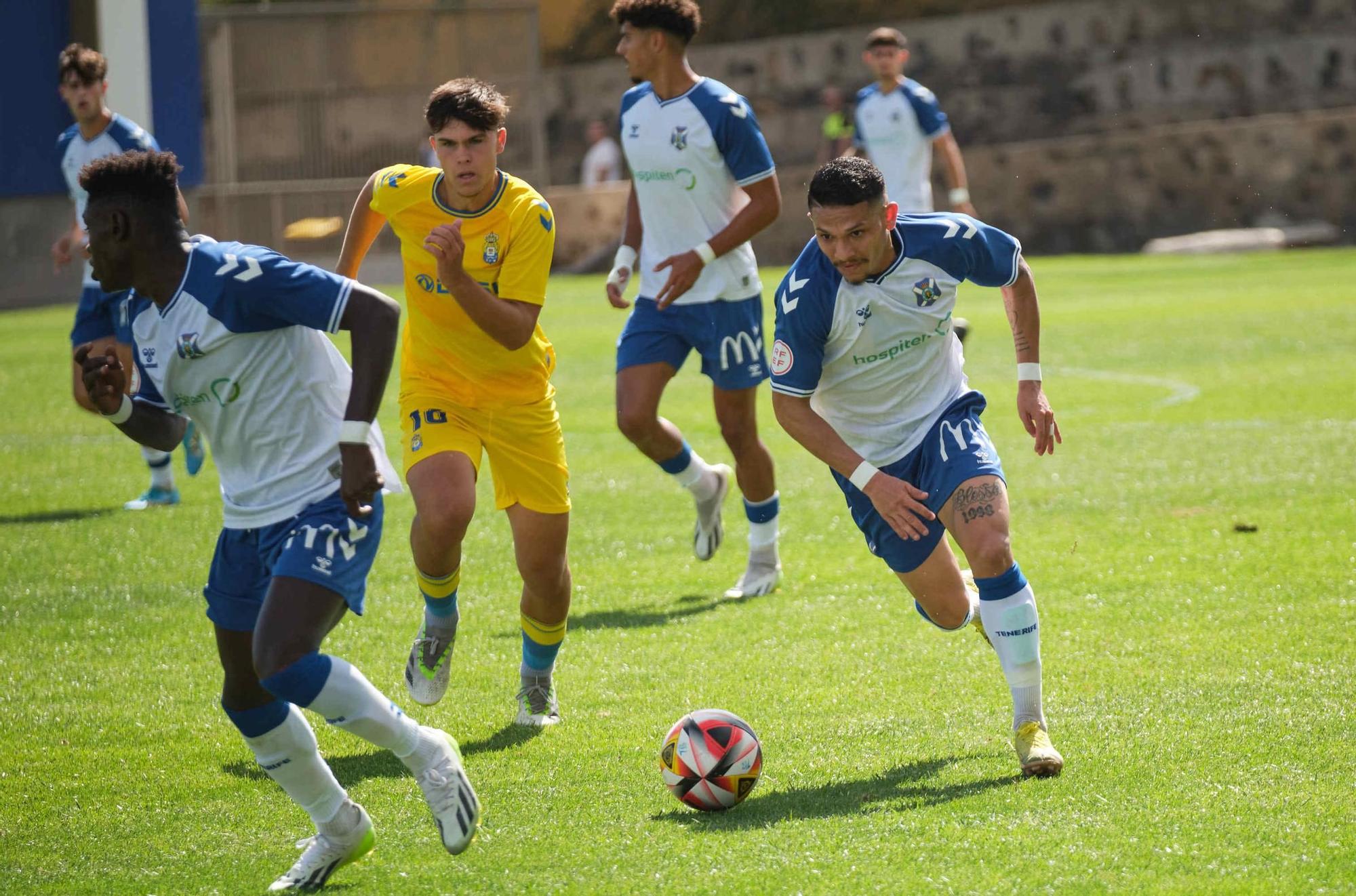 Derbi de Tercera RFEF entre CD Tenerife B y Las Palmas Atlético