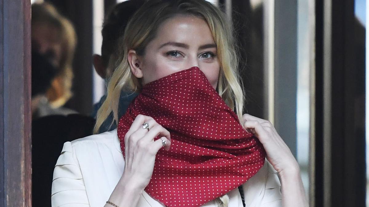 El look de Amber Heard para ir a juicio