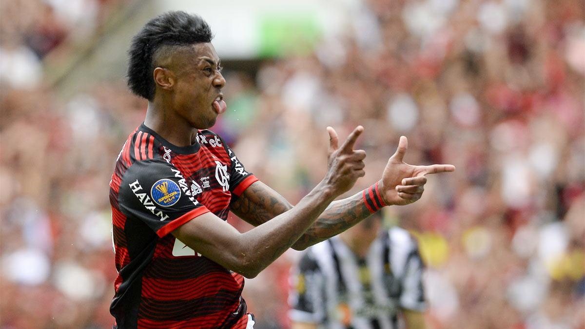 Bruno Henrique celebra su tanto en la final de la Supercopa