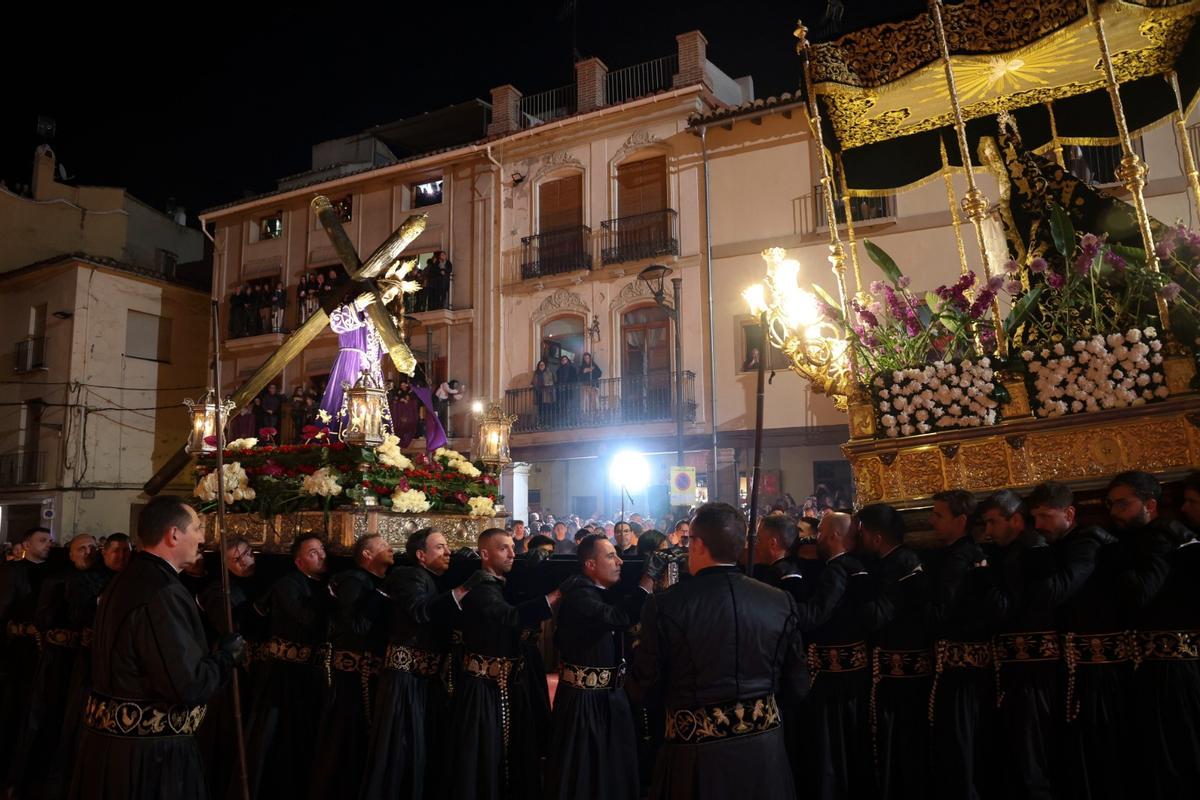 Así ha sido en Sagunt la procesión del Encuentro tras la polémica sobre el veto a las mujeres