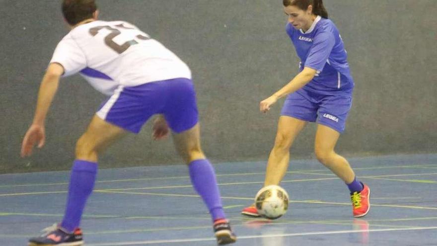 El partido entre el Avilés Indoor y el Femenino Las Vegas, en La Magdalena.